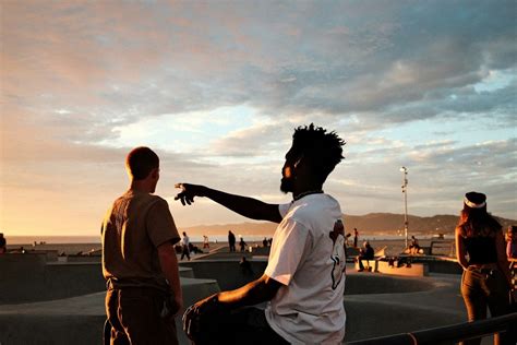 Should Languages Be Capitalized? A Clear Guide with Examples