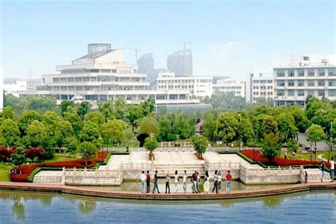 2022中国大学排行榜（前300名完整排名榜单）