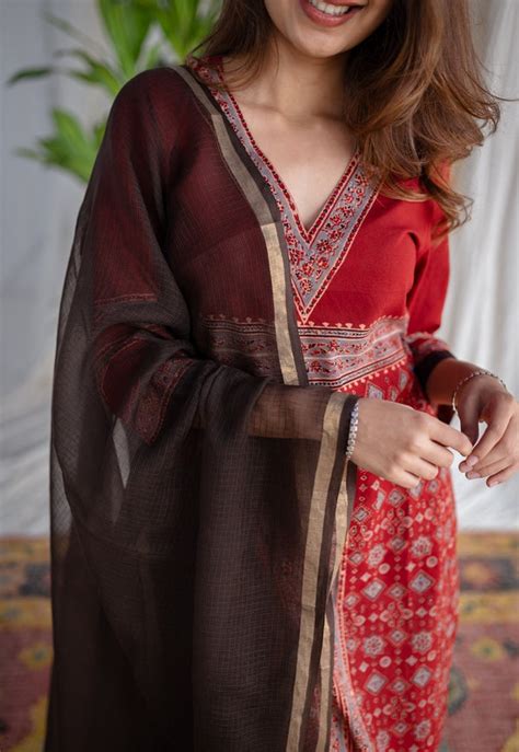 Buy Women Ethnic Dupatta Online At Best Prices | The Indian Ethnic Co ...