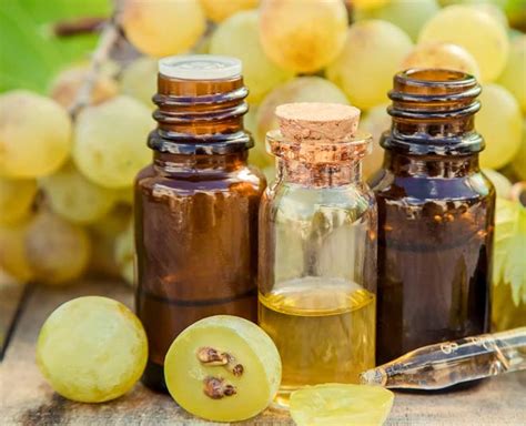 Some Of The Amazing Benefits Of Grapeseed Oil For Skin | Herzindagi