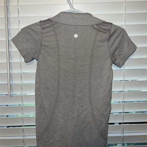 Size 2 Lululemon Golf Polo Women’s - Depop
