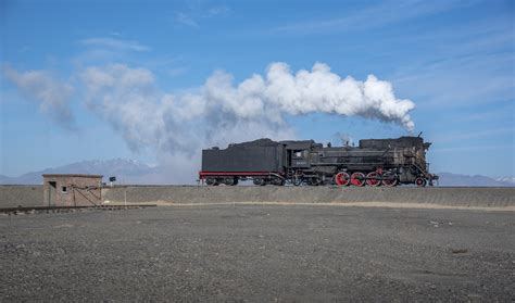 CR JS 8089 / Hami, Xinjiang Uygur Zizhiqu — Trainspo