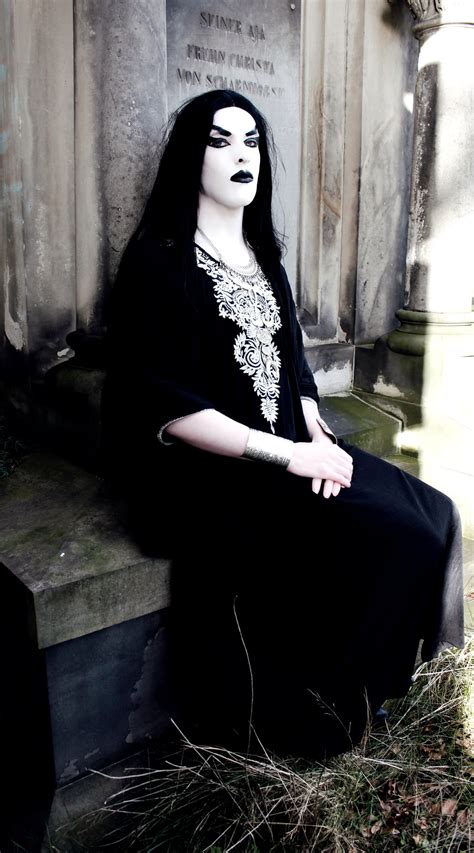 Graveyard Walk : r/GothFashion