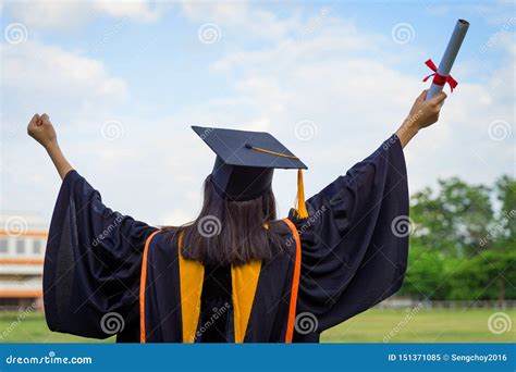 Graduate Graduation 的图像结果