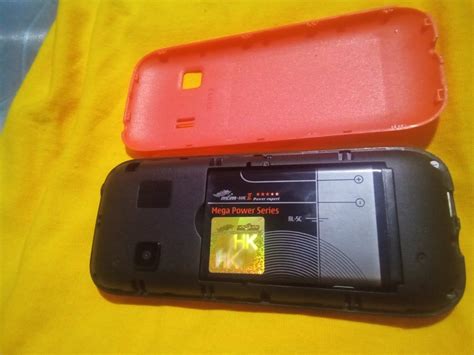 Basic Phone 的图像结果