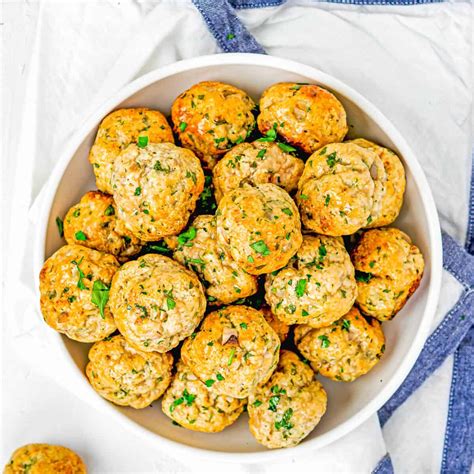 Eggless Baked Chicken Meatballs (Easy and Juicy) - Mommy's Home Cooking