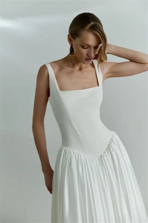 long sleeve wedding dress square neck
