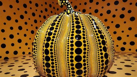 Yayoi Kusama’s ‘Yellow Pumpkin’ sculpture returned to its perch on ...