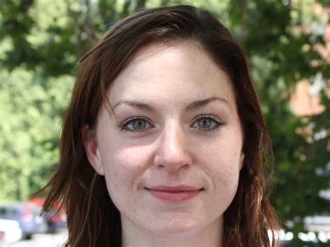 Age Chart - 24 year old woman non-smoker Heather