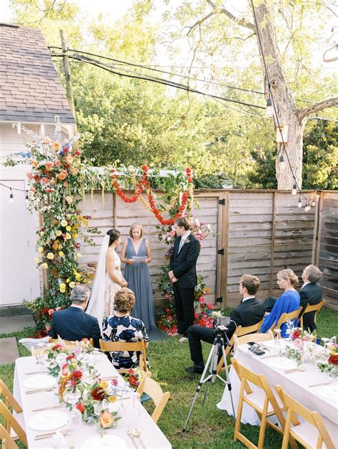 45 Backyard Wedding Ideas to Make Your Own | Small backyard wedding ...