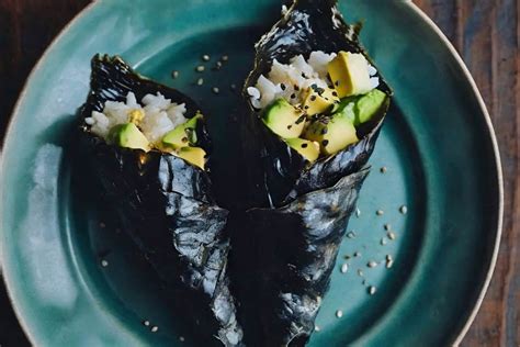Avocado Hand Roll - Saka | Original Asian Kitchen