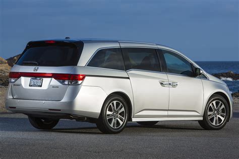 2015 Honda Odyssey VINs, Configurations, MSRP & Specs - AutoDetective