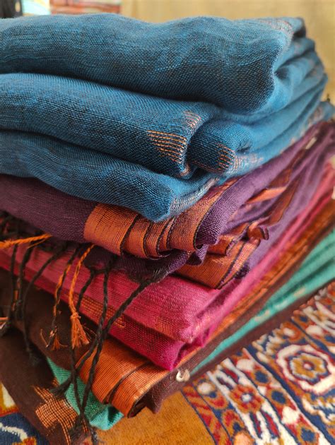 Linen Sarees – Looms Legacy