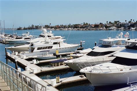 White Yacht on Body of Water · Free Stock Photo