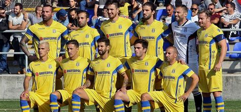 Canelas 2010: Meet The Most Violent And Notorious Football Team On The ...