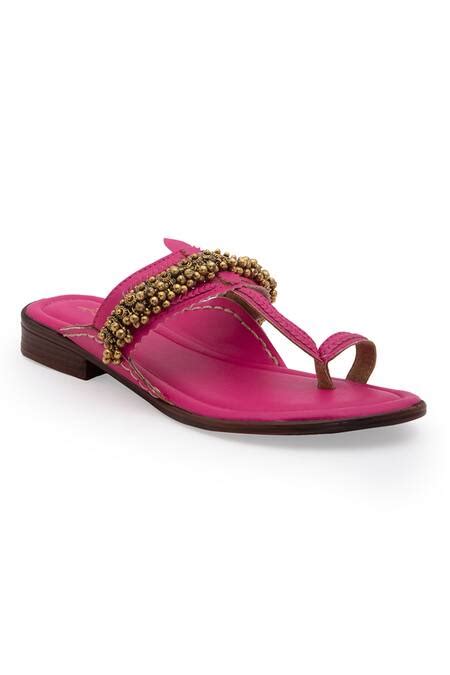 Buy Pink Embellished Ghunghroo Kolhapuri Flats by 5Elements Online at ...