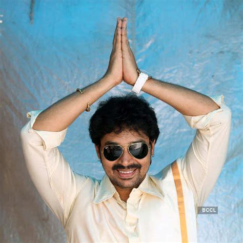 Sony Charishta in a still from the Tamil movie Kadhal Munnetra Kazham