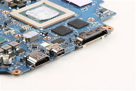 Alienware X15 Disassembly 的图像结果