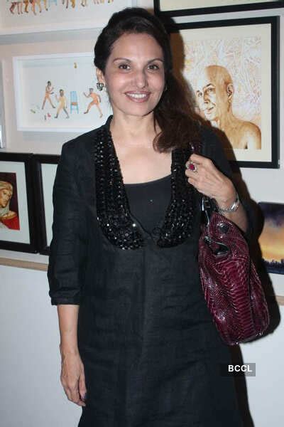 Kalpana Shah (L) during Tao art gallery's art show in Mumbai