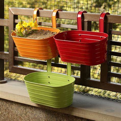 10 Stylish pots and planters for your favorite plants – ExclusiveLane