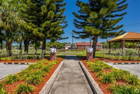 Pinellas Park, FL City Guide | About Living in Pinellas Park - Homes.com