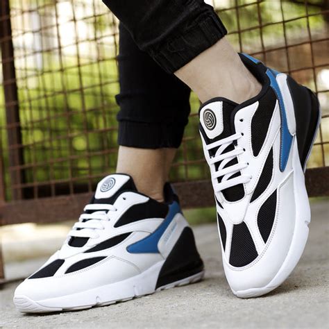 Shoes for Men & Women | Stylish Footwear for all Adventure | Bacca Bucci