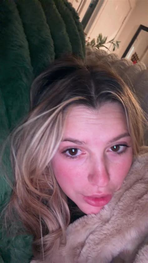 Emily Trapp (@emilytrappxo) - Urlebird