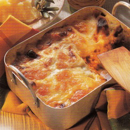 Klassische BOLOGNESE LASAGNE mit Hackfleisch und  
