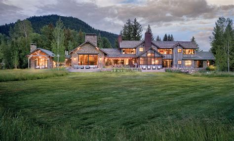 The Top 10 Mountain Homes of 2022 - Mountain Living