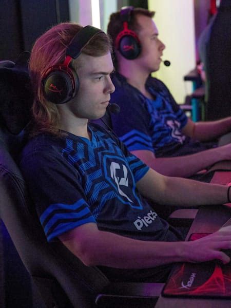 World of Warcraft Battle for Azeroth: Limit and Pieces