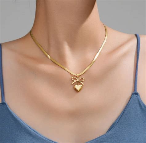 Gold Plated Anti Tarnish Bow Knot Heart Themed Pendant – Violet Vows