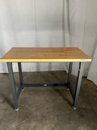 ULTRA HD SEVILLE CLASSICS WORKBENCH ! in New York, USA