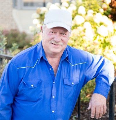 Our Staff | Hullinger Mortuary