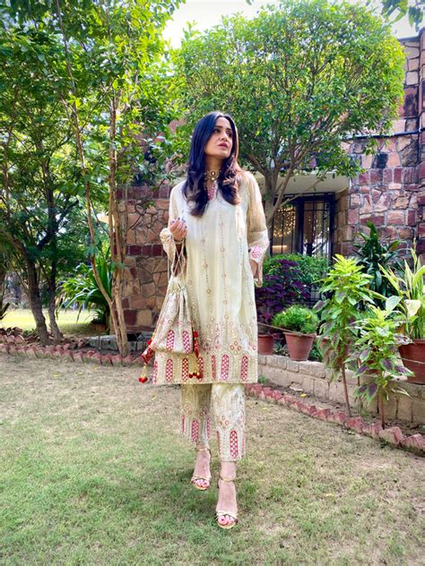 Mitali Wadhwa – Tasuvure X MW