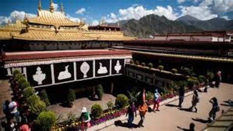 Jokhang Temple: Lhasa, lhasa, China - Top Attractions, Things to Do ...