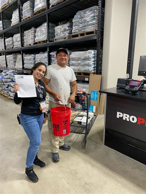 Stephanie Perez on LinkedIn: #pro #flooranddecor #pompano | 13 comments