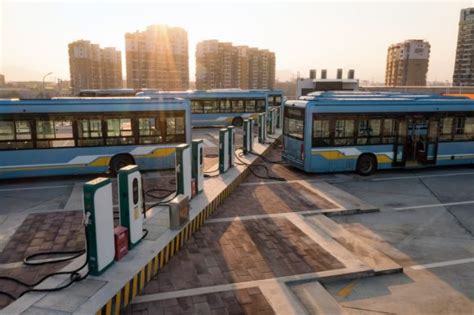 Infrastructure Asset Class Investing - Equity & Debt | UBS United ...