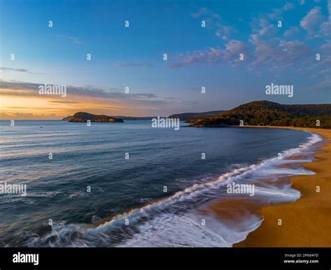 Pearl beach nsw australia hi-res stock photography and images - Alamy