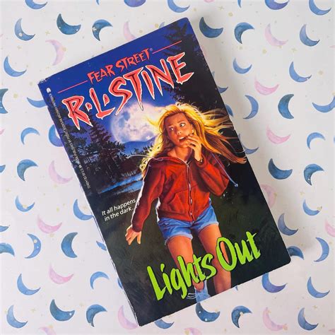R.L. Stine Fear Street // Lights Out 1991 // Vintage Young Adult Horror ...