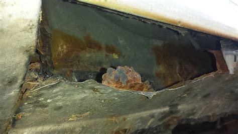 2006 F150 Rocker Rust Problem 的图像结果