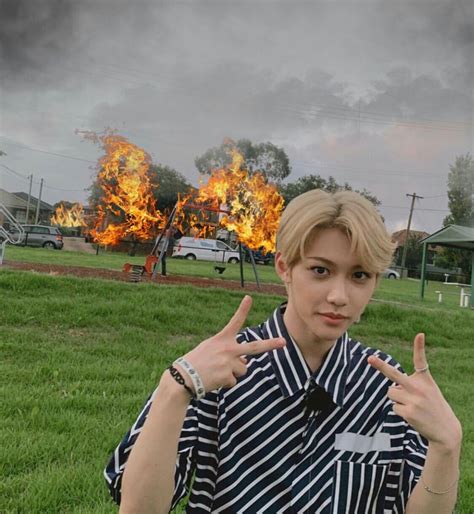 Felix edit meme | Stray Kids | SKZ | Memi divertenti, Foto, Selfie