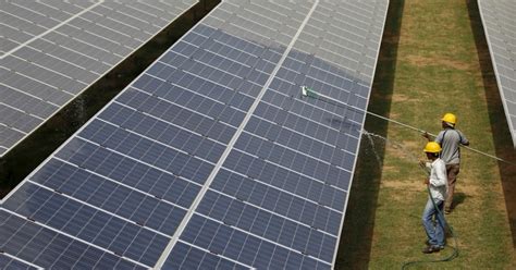 India's Green Energy Takes A Giant Leap As Wind, Solar Now Account For ...