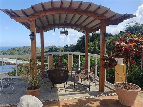 THE VICTORY VILLA (Parrot Hall) - Inn Reviews, Photos, Rate Comparison ...