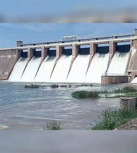 Experts monitor rising water levels at Vaigai Dam to avoid flooding