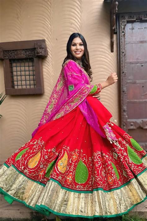 Traditional Red Lehenga Choli with Pink Dupatta for Navaratri