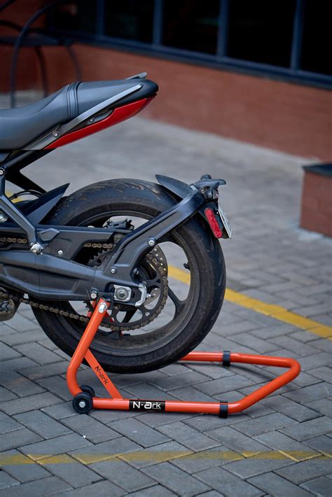 N-Ark Automotive Paddock Stand with Swing Arm Rest for All Bikes - with ...