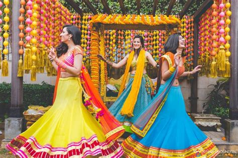 8 Dresses for Mehndi Function Which Are Serving Major Wedding Wardrobe ...