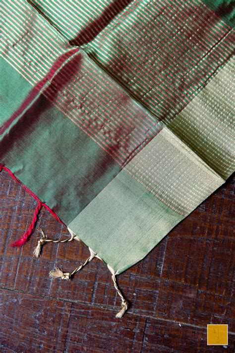 Green And Red Dual Tone Handwoven Chanderi Silk Dupatta With Buttas ...