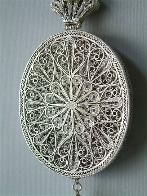 Filigree technique puts fine craftsmanship on the global map and ...