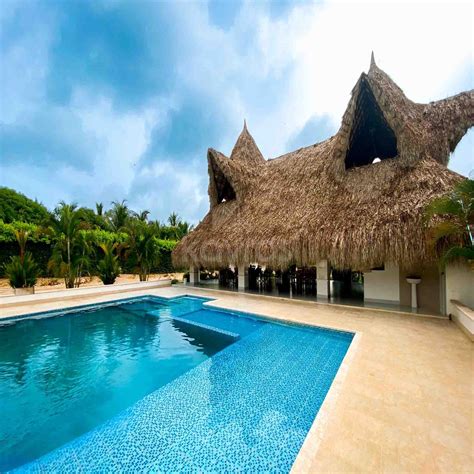 Finca campestre de lujo en Ciénaga de Oro: Área de 10,000 m², piscina ...